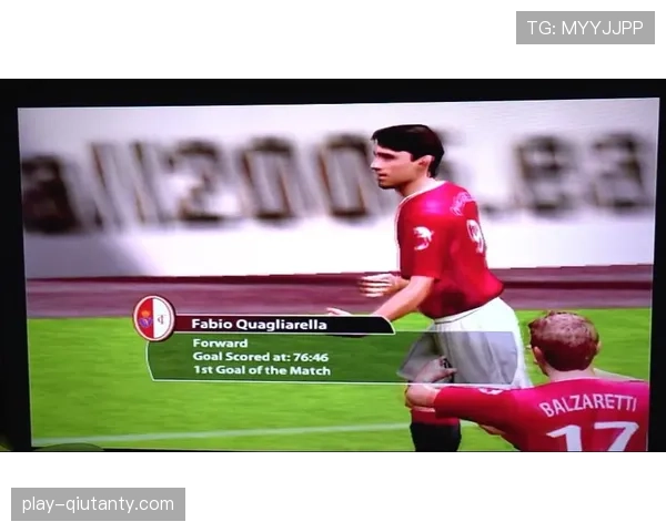 特写:生涯最后一季,38岁的夸利亚雷拉在训练后加练任意球 特写:生涯最后一季,38岁的夸利亚雷拉在训练后加练任意球